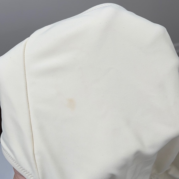 Crochet detail one piece bathing suit - Picture 7 of 8